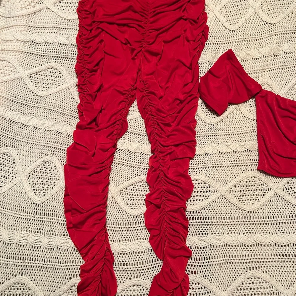 Women Red Ruched Legging Set Large - Picture 2 of 3
